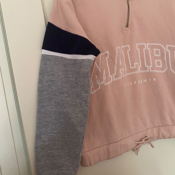 Pink quarter zip and colour block grey, white and blue sleeves, size S - Picture 3 of 7